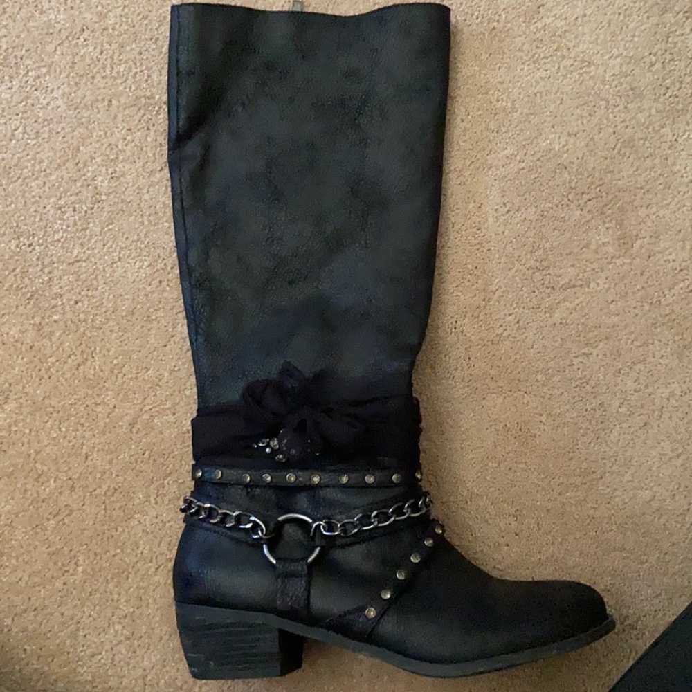 Hot Rated knee high boots. Size 10